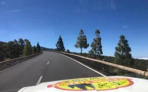 Conducción por la carretera en Jeep